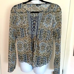 Beautiful never worn ladies top